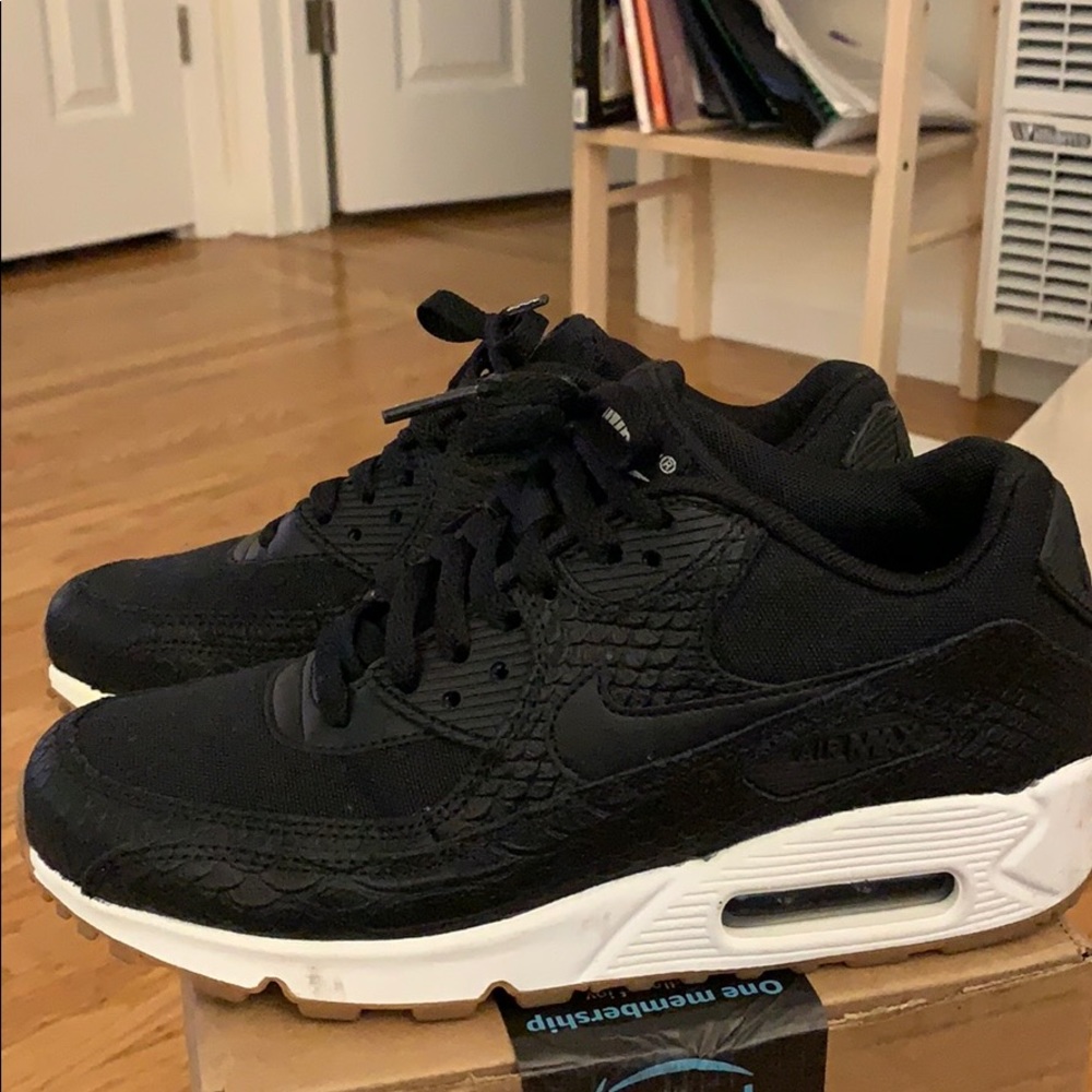Women’s Air Max 90 PRM